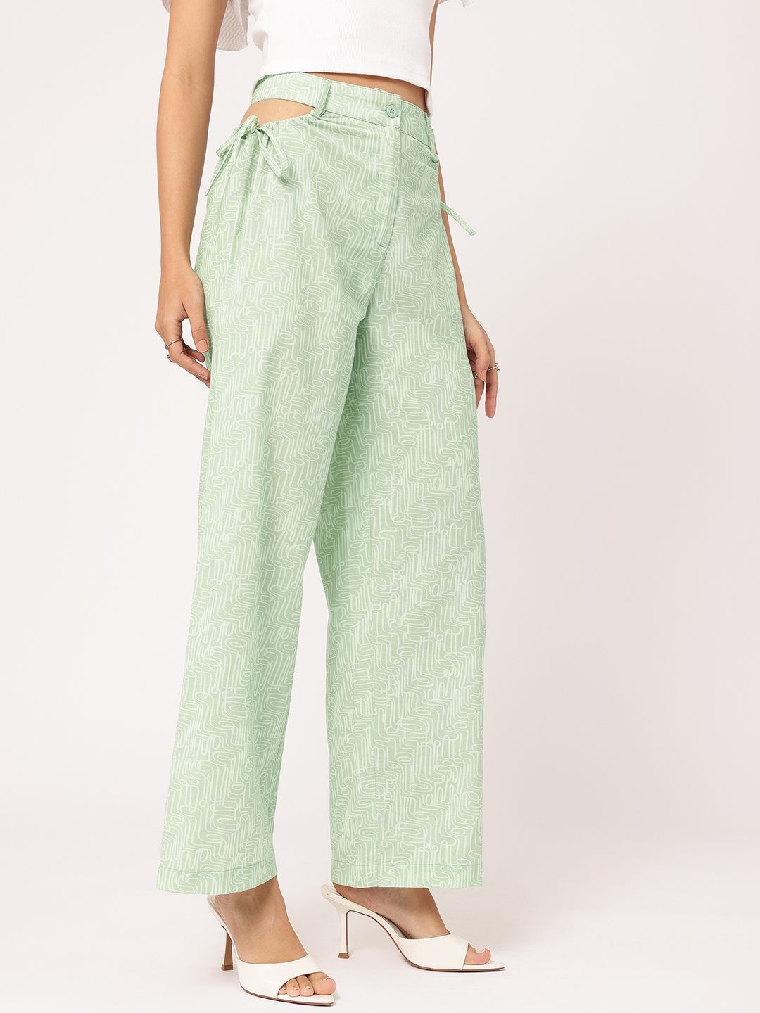 DressBerry Women Flowy Finesse Printed Cut-Out Straight Trousers