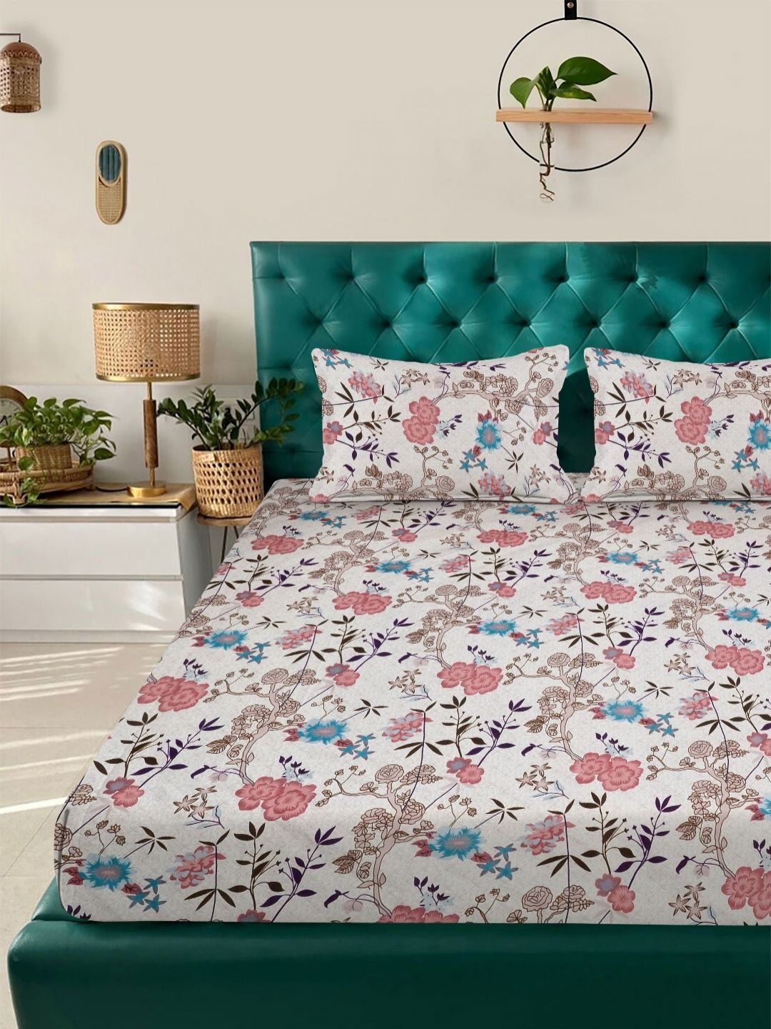 Aura White & Pink Floral 300 TC Set Cadar Double King-2.50 m x 2.25 m
