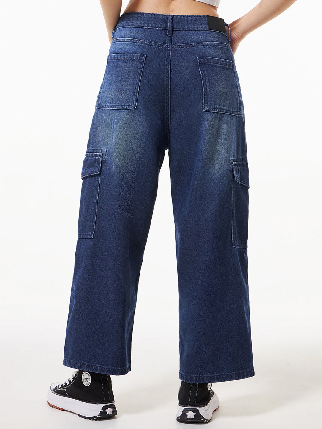 Bewakoof Women Straight Fit High-Rise Light Fade Cotton Cargo Jeans