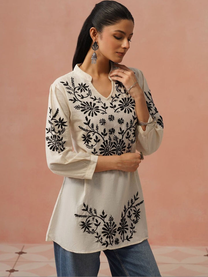 Kurta Kerja Benang Sulam Bunga Rumah Wanita Chikankari