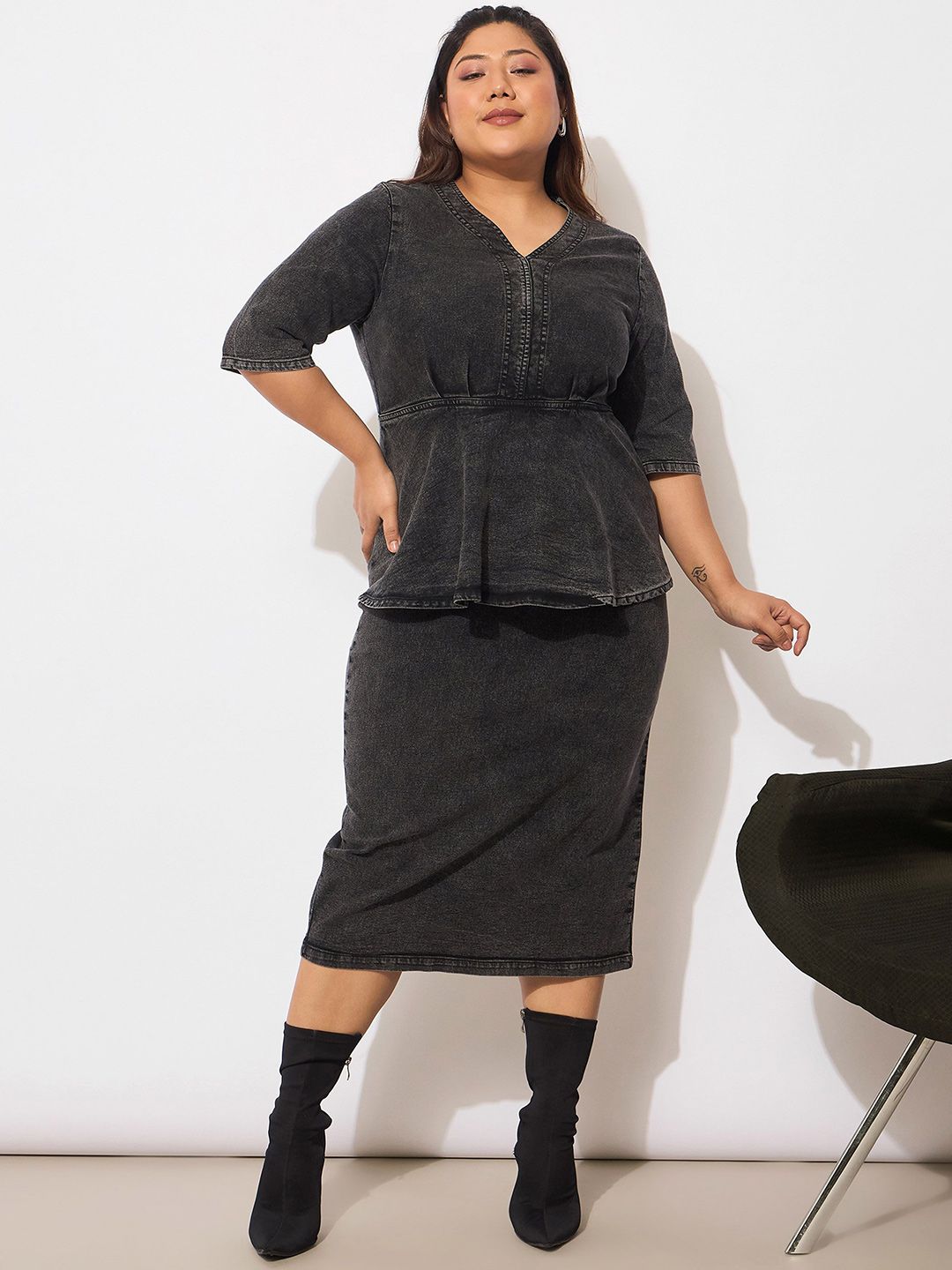 Sassafras Curve Women Denim Peplum Midi Dress