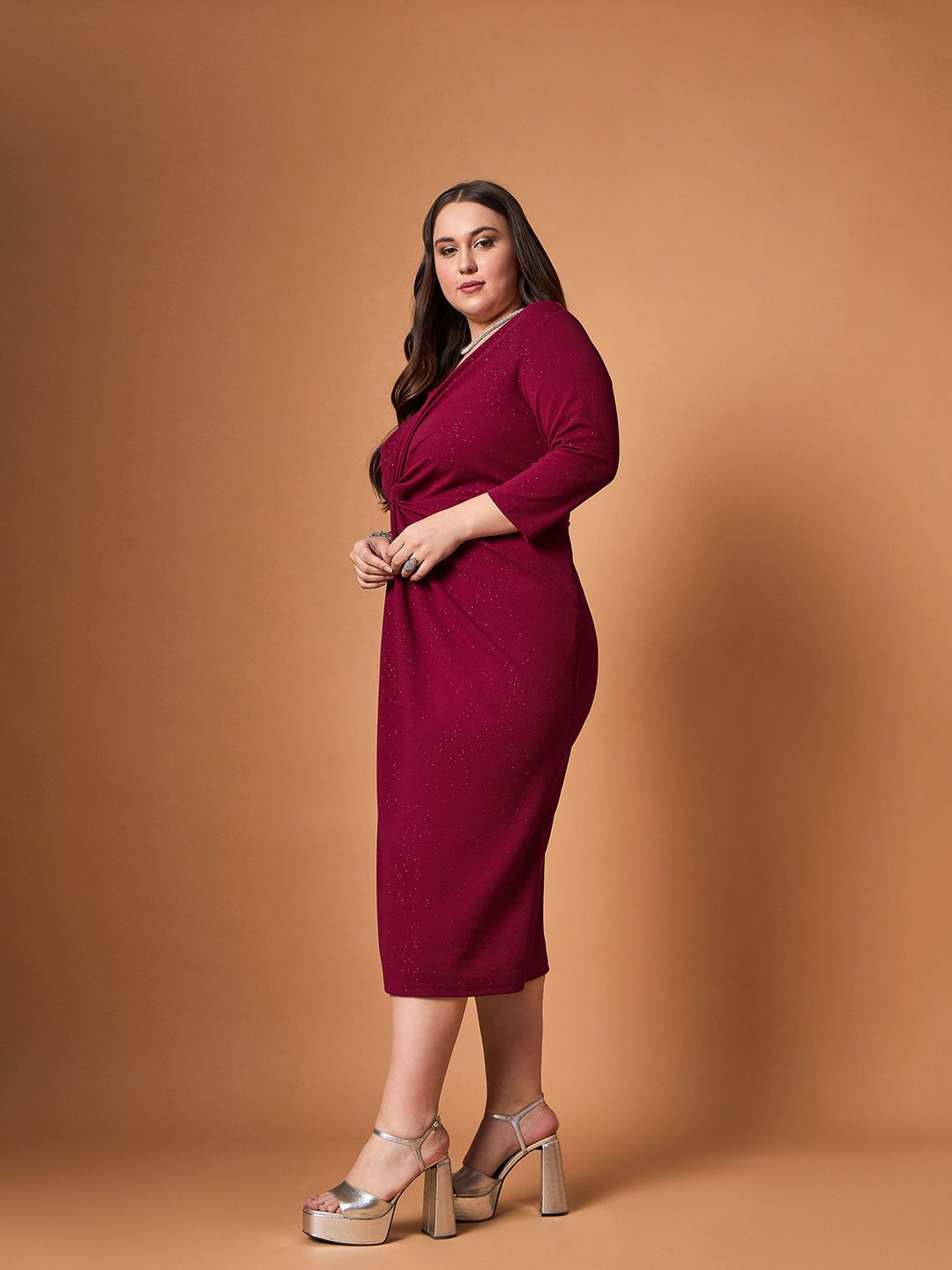 SASSAFRAS Curve Midi Dress