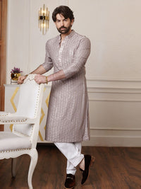 SOJANYA Men Embroidered Thread Work Kurta