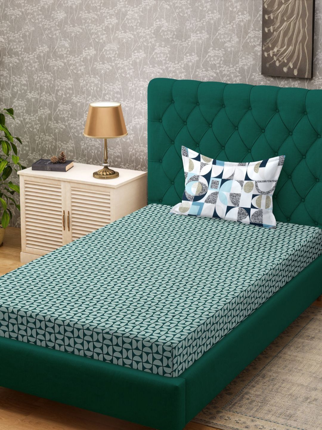 Myntra Elegant Homes Green Geometric Printed 300 TC Single Bedsheet Set 2.5 m x 1.5 m