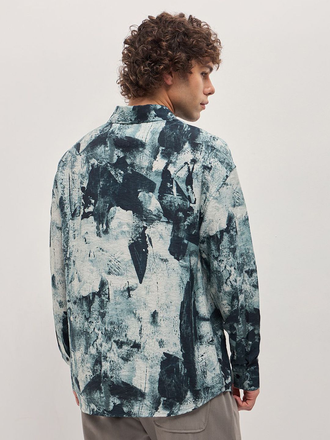 THE BEAR HOUSE Men Spread Collar Abstract Printed Relaxed Fit Casual Shirt