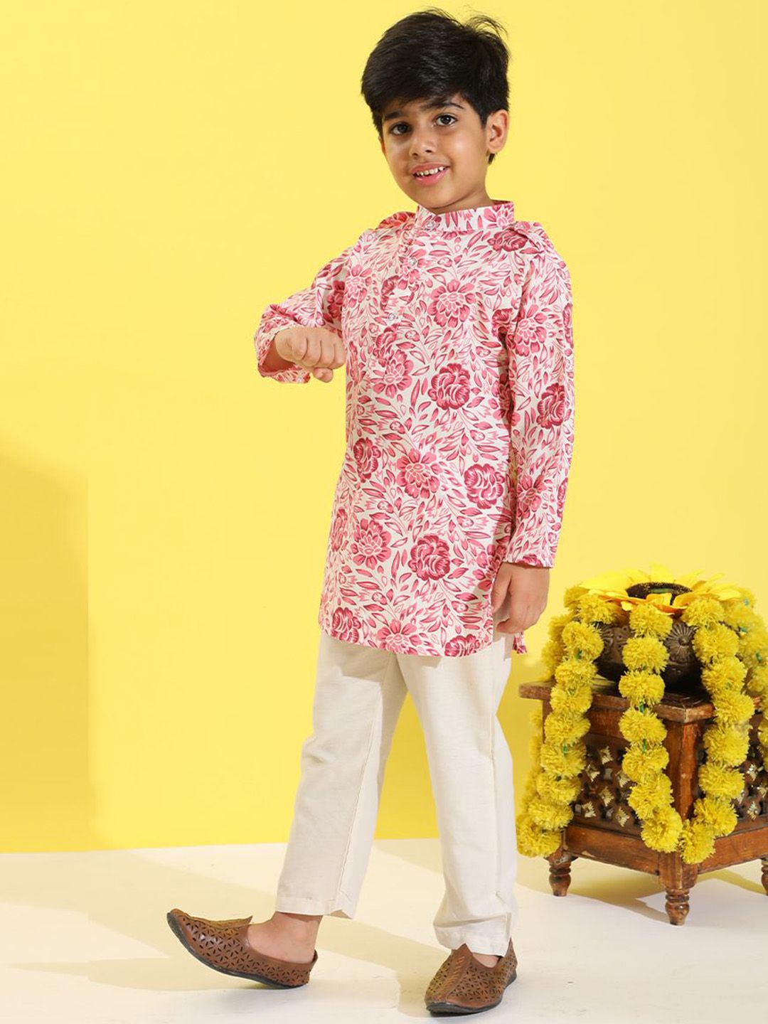 Cutiekins Boys Floral Printed Kurta with Pyjama