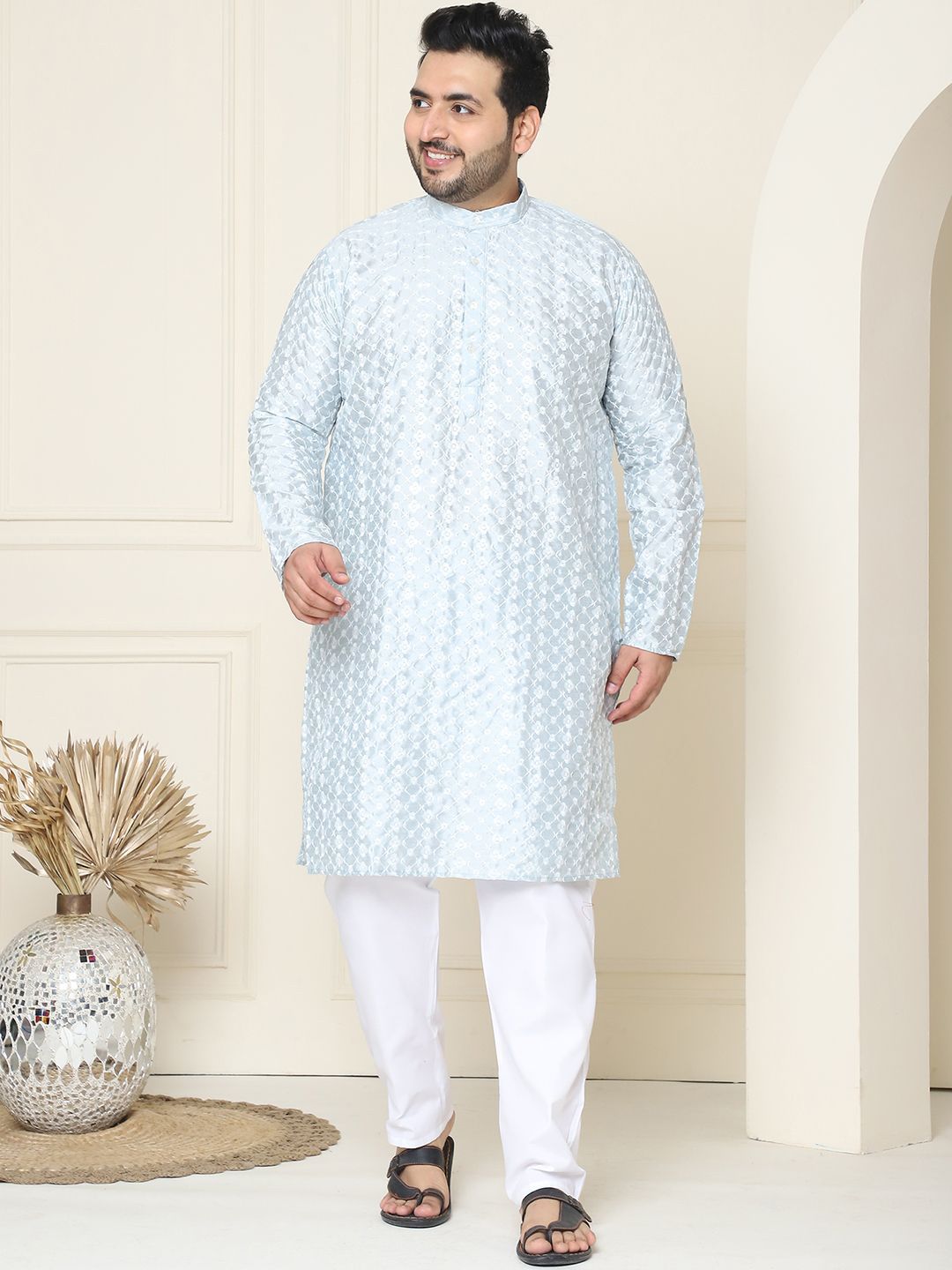SOJANYA PLUS Floral Embroidered Thread Work Silk Cotton Straight Kurta with Pyjamas