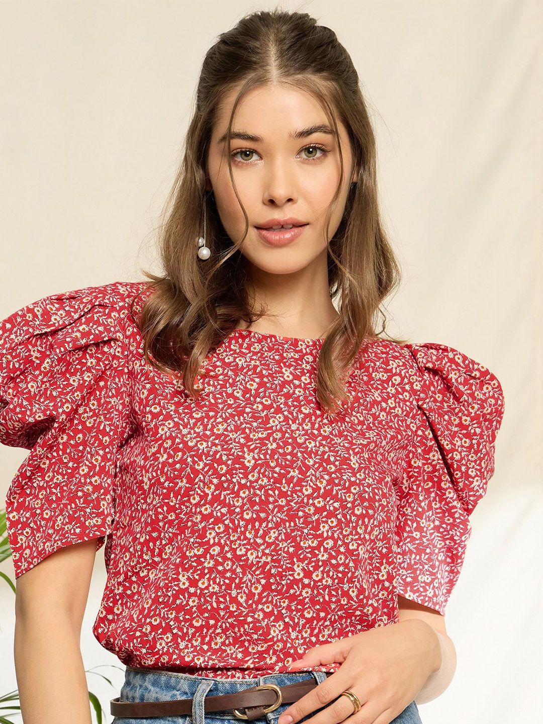 Berrylush Floral Print Puff Sleeve Top