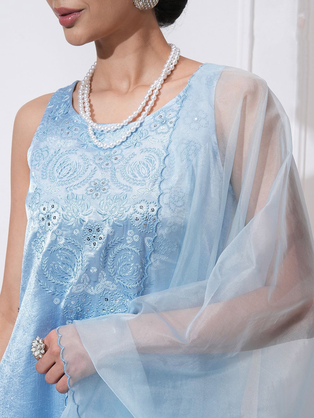 Vishudh Women Ethnic Motifs Embroidered Regular Thread Work Kurta with Trousers & With Dupatta