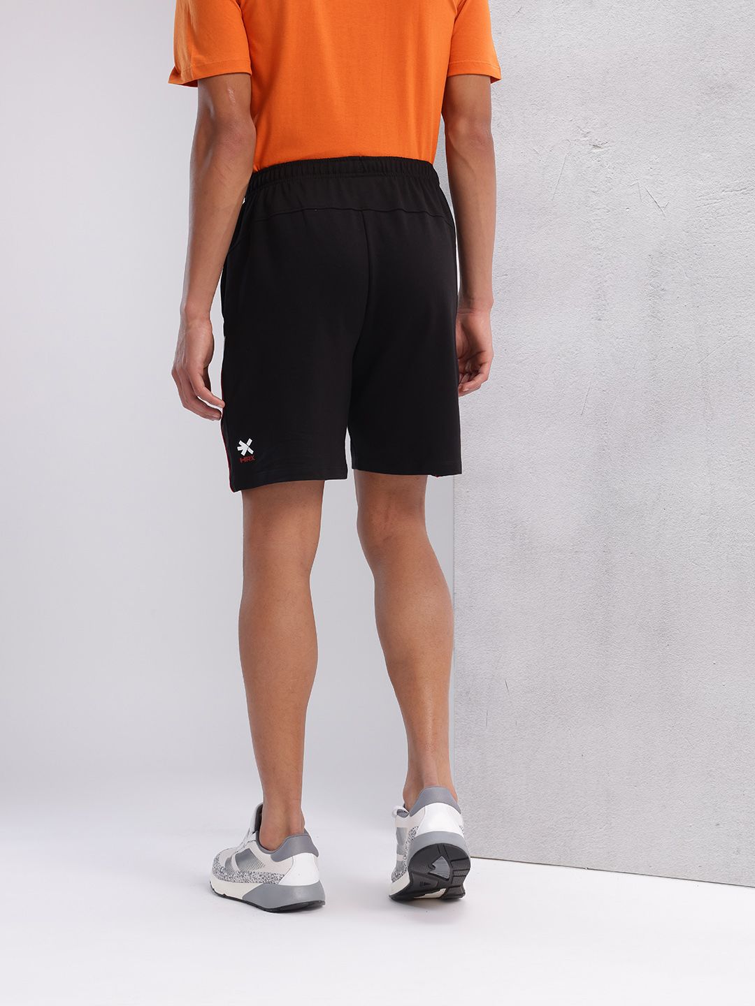 HRX by Hrithik Roshan Men Mid-Rise Regular Fit Lifestyle Shorts with Piping Detail
