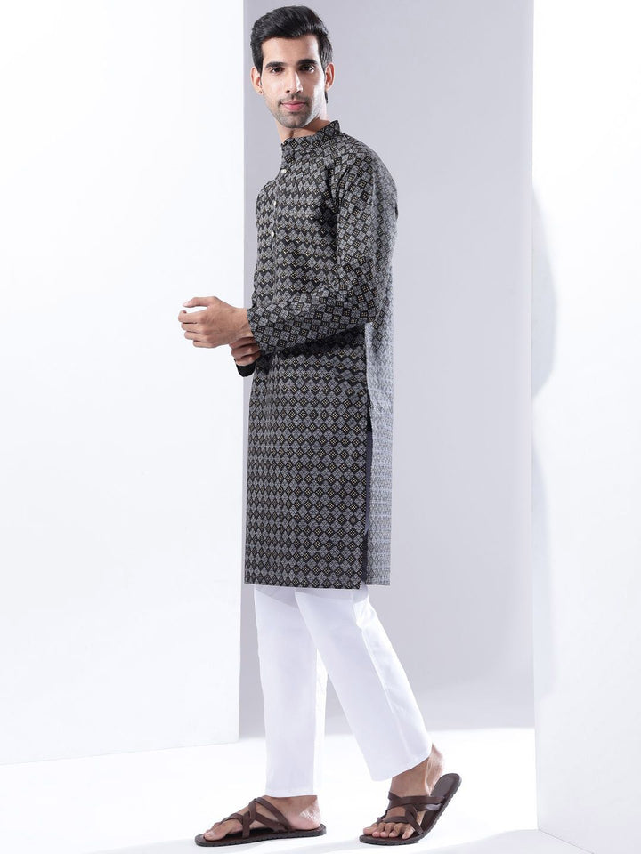 Anouk Men Printed Kurta Biasa dengan Set Kurta Piyama