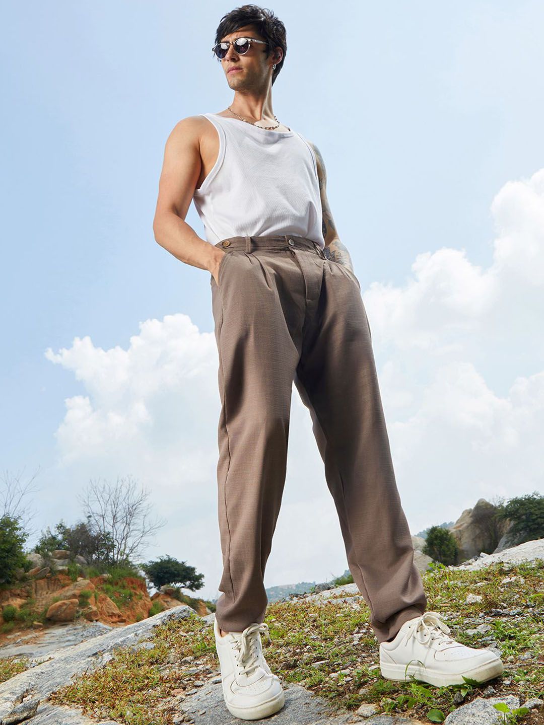 Campus Sutra Men Mid-Rise Comfort Trousers