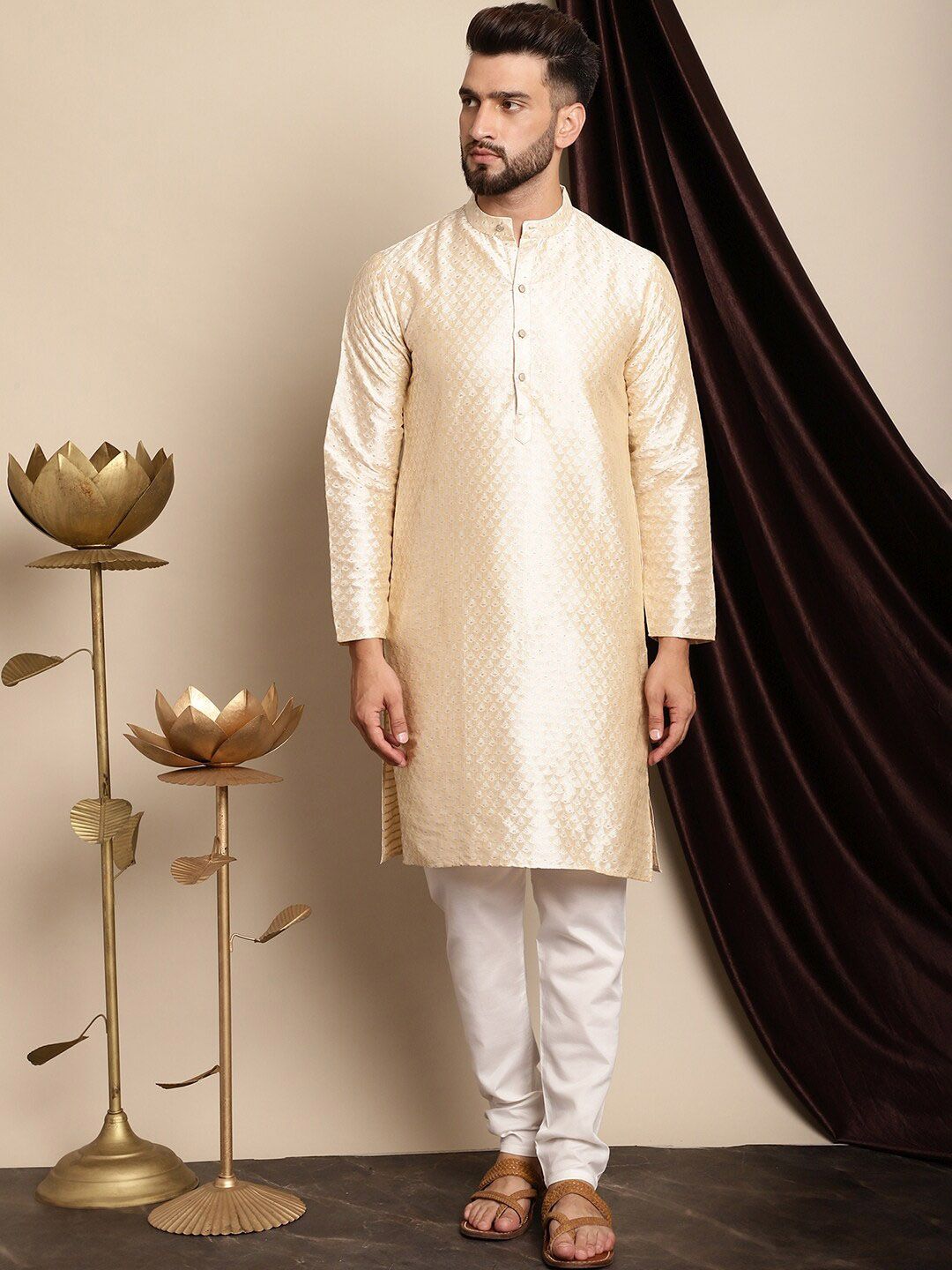 Motif Etnik Anouk Tenunan Rekaan Kurta Biasa dengan Churidar