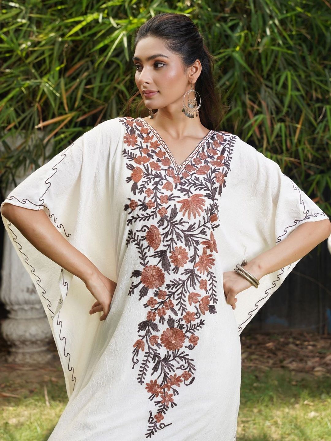 House of Chikankari Women Floral Embroidered Thread Work Crepe Kaftan Kurta