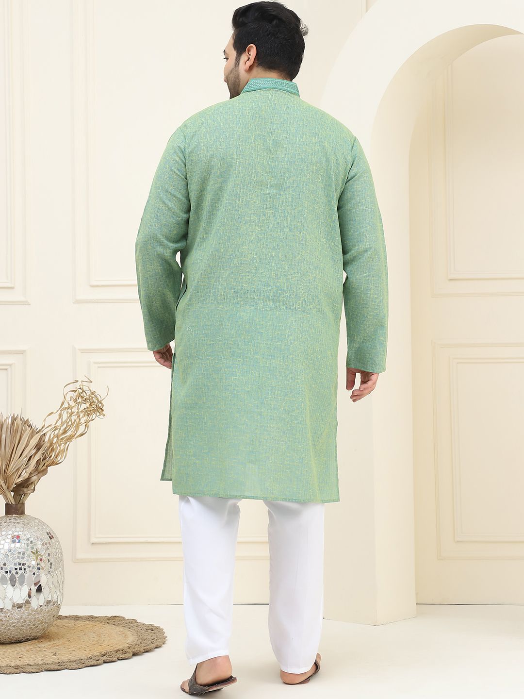 SOJANYA PLUS Plus Size Checked Pure Cotton Kurta with Pyjama