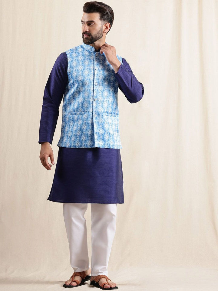 Anouk Men Solid Kurta dengan Piyama & Jaket Nehru