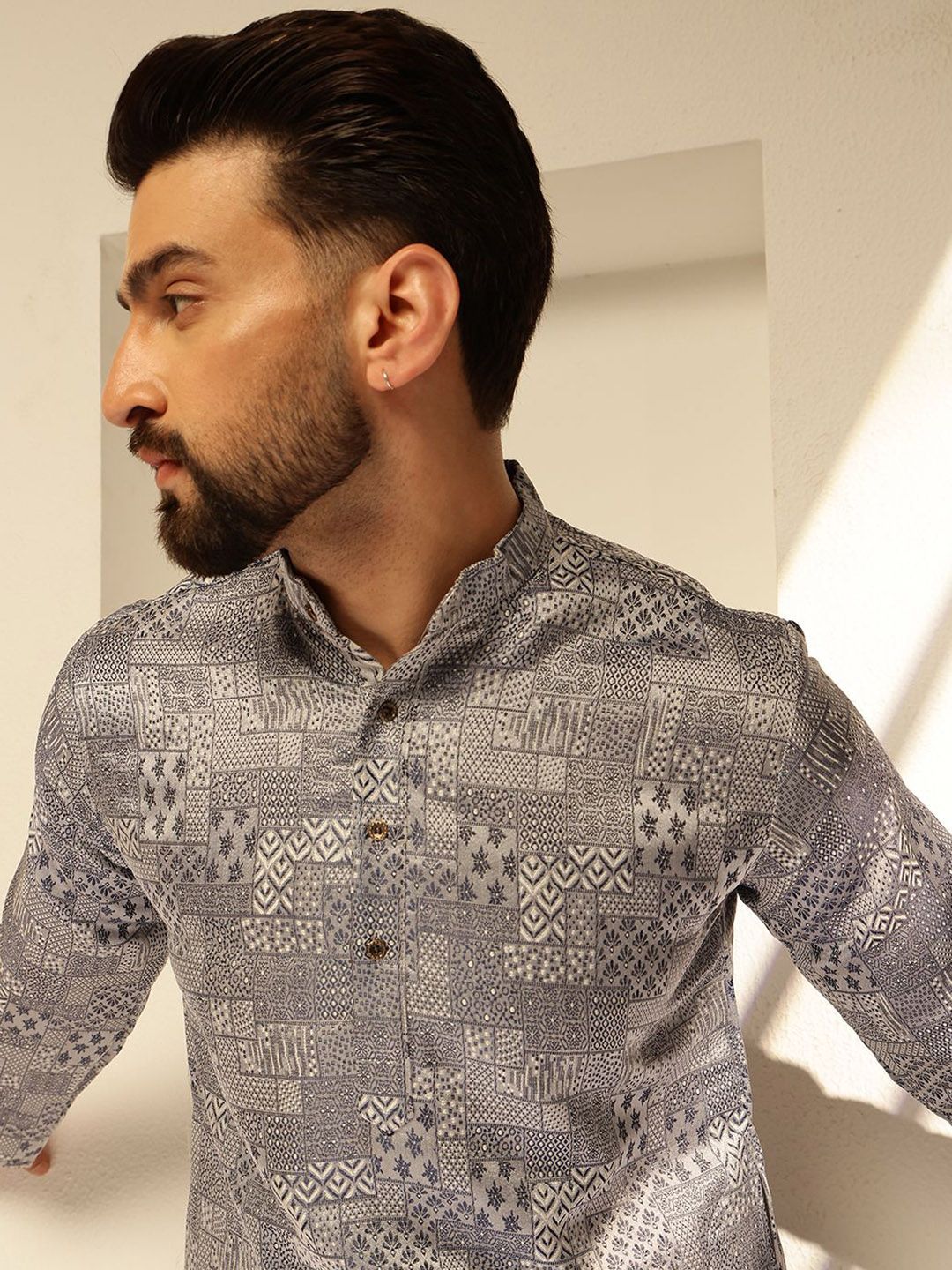 SOJANYA Woven Design Straight Kurta