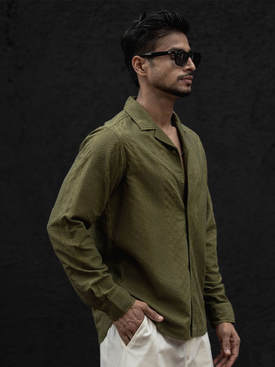 Powerlook Men Spread Collar Solid Casual Shirt