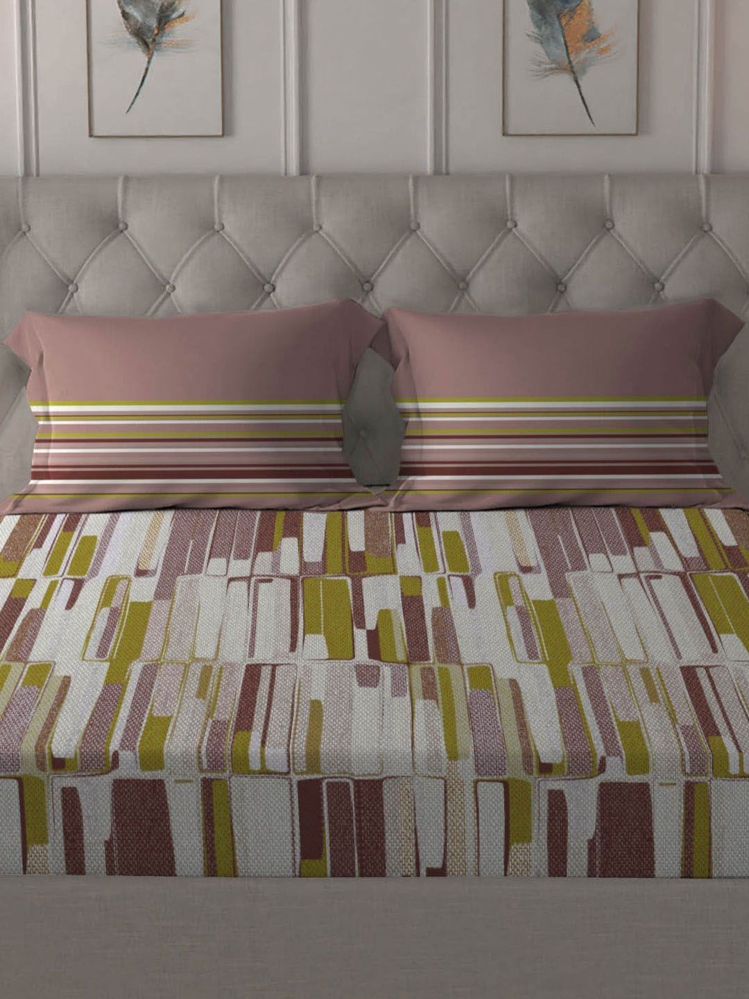 TRIDENT Crossroads Red Dusk & Dawn Flat 144TC King Cotton Bedsheet Set