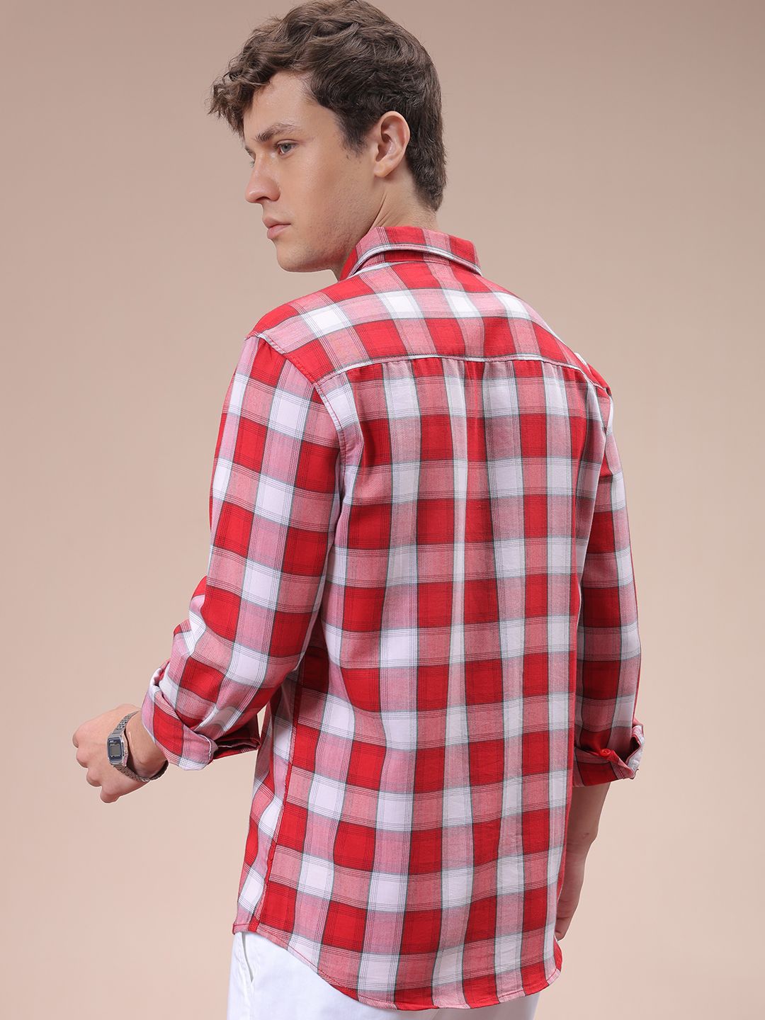 The Indian Garage Co Men Cutaway Collar Checked Cotton Slim Fit Casual Shirt