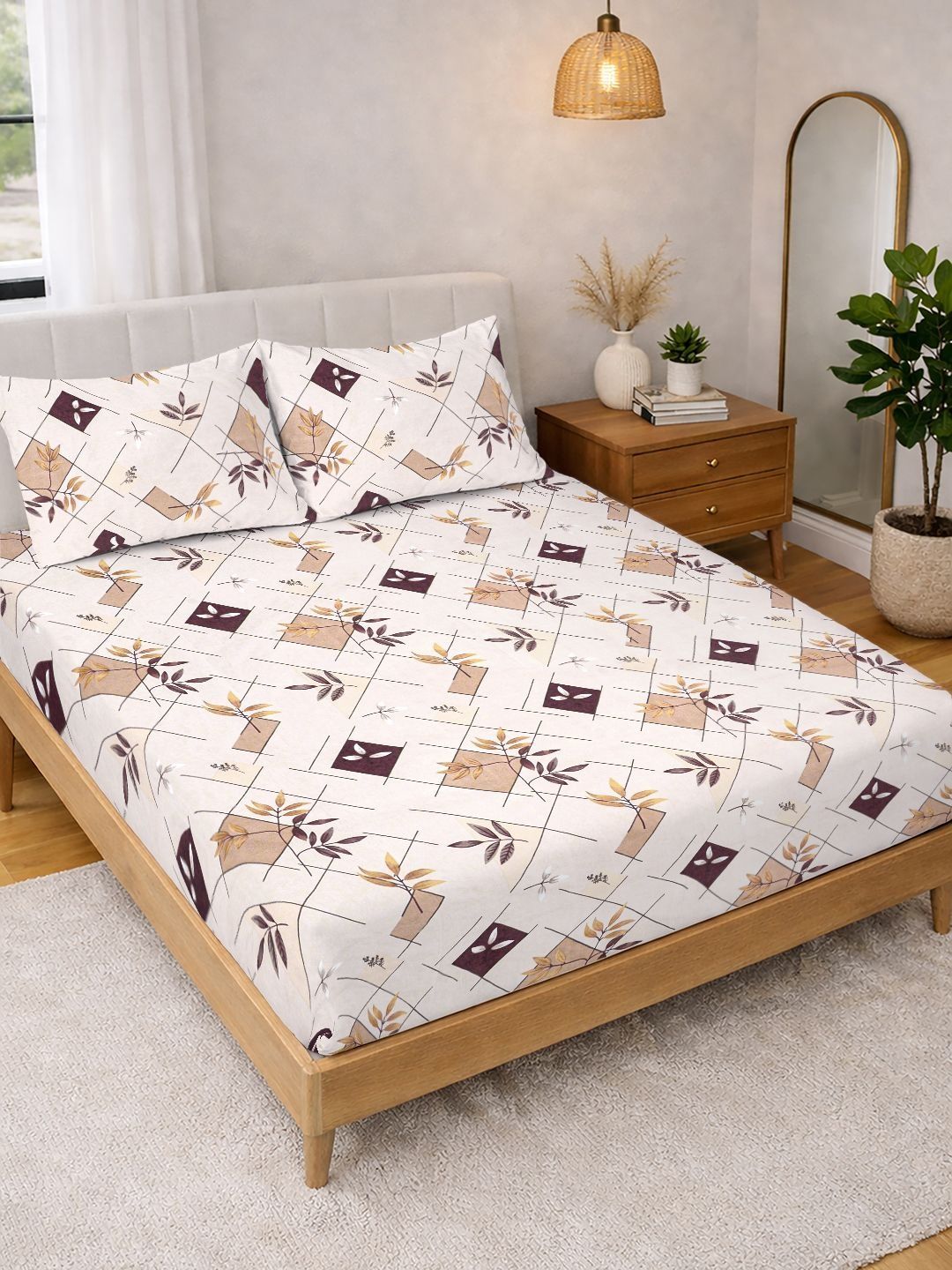 KLOTTHE Cream Color & Green Printed 300 TC Double Bedsheet & 2 Pillow Covers-2.5 m x 2.25m