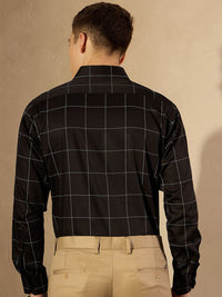 DENNISON Men Smart Spread Collar Windowpane Checked Cotton Formal Shirt