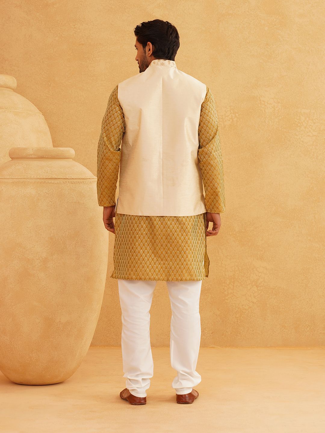 SOJANYA Ethnic Motifs Woven design Band Collar Kurta With Churidar And Nehru Jacket