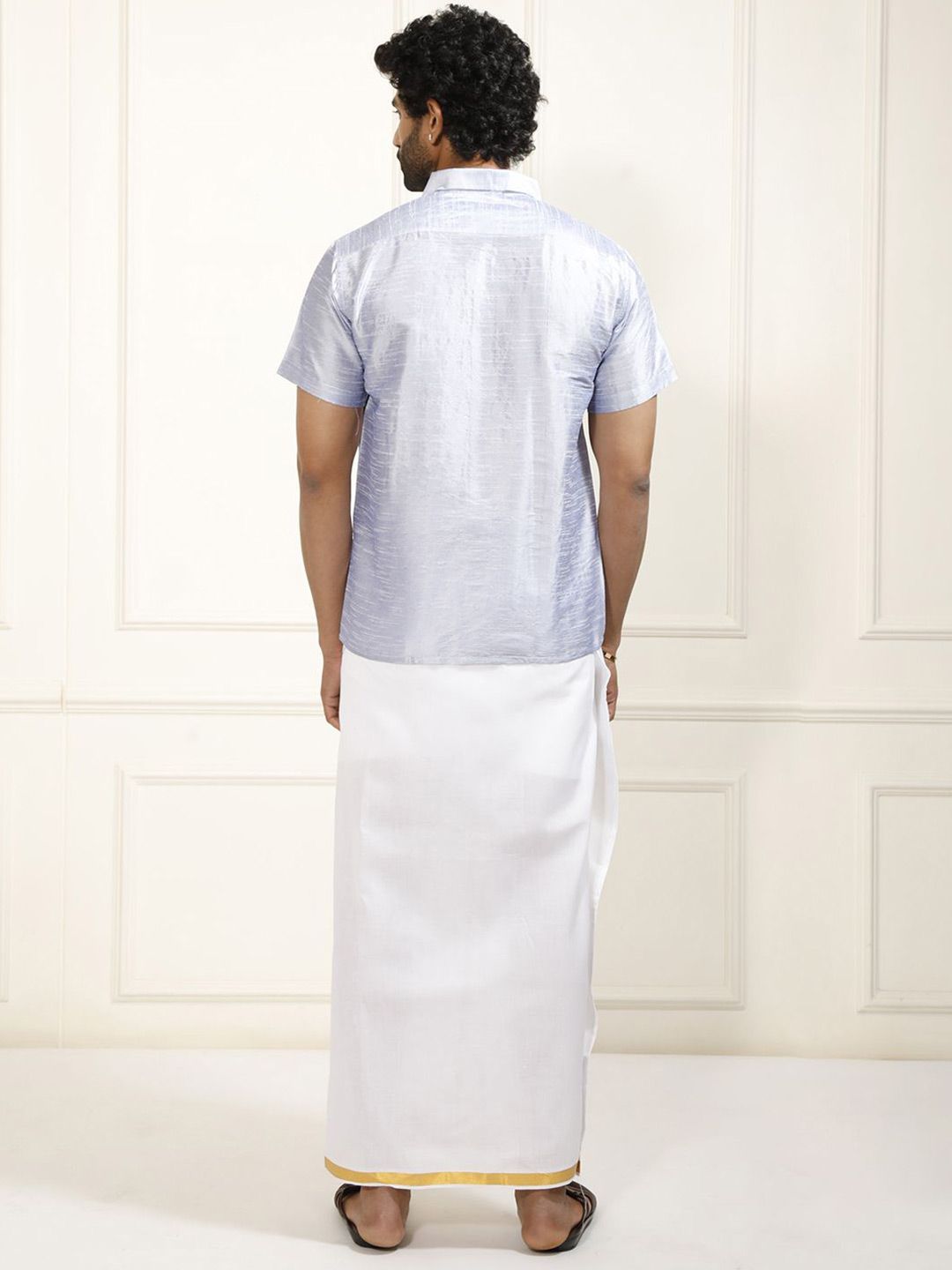 VASTRAMAY Shirt Collar Shirt With Veshti
