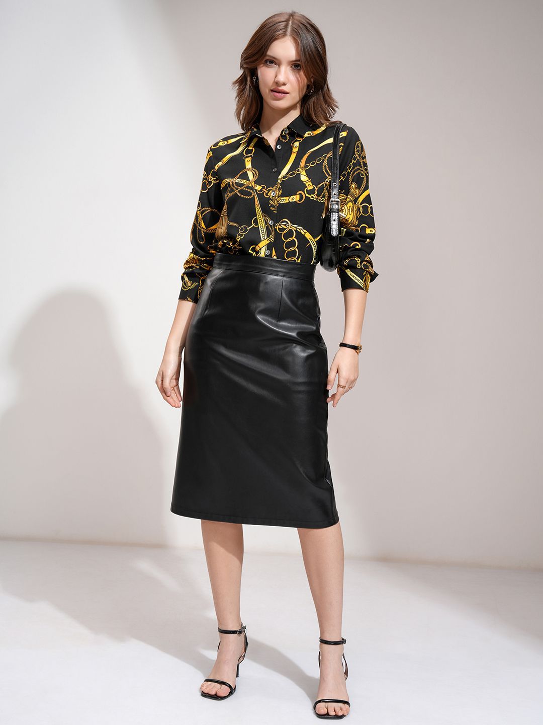 ESPYR By Tokyo Talkies Women Printed Satin Holiday Shirt