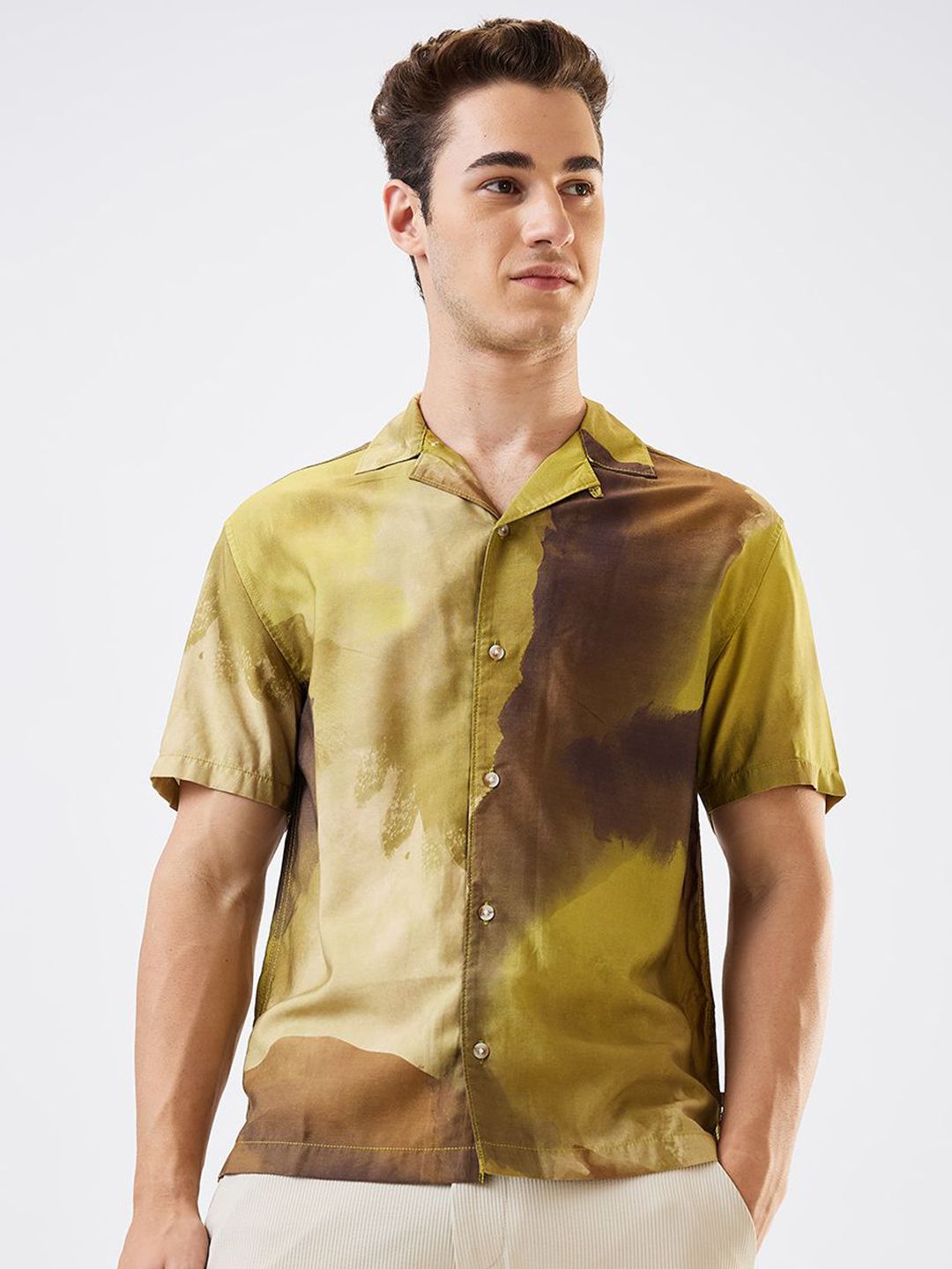 SPYKAR Men Relaxed Fit Cuban Collar Abstract Printed Casual Shirt