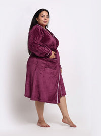 KLOTTHE Plus Size Maroon & White Woollen Bath Robe With Belt