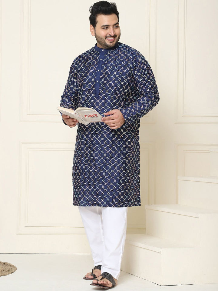 SOJANYA PLUS Geometric Embroidered Regular Silk Straight Kurta
