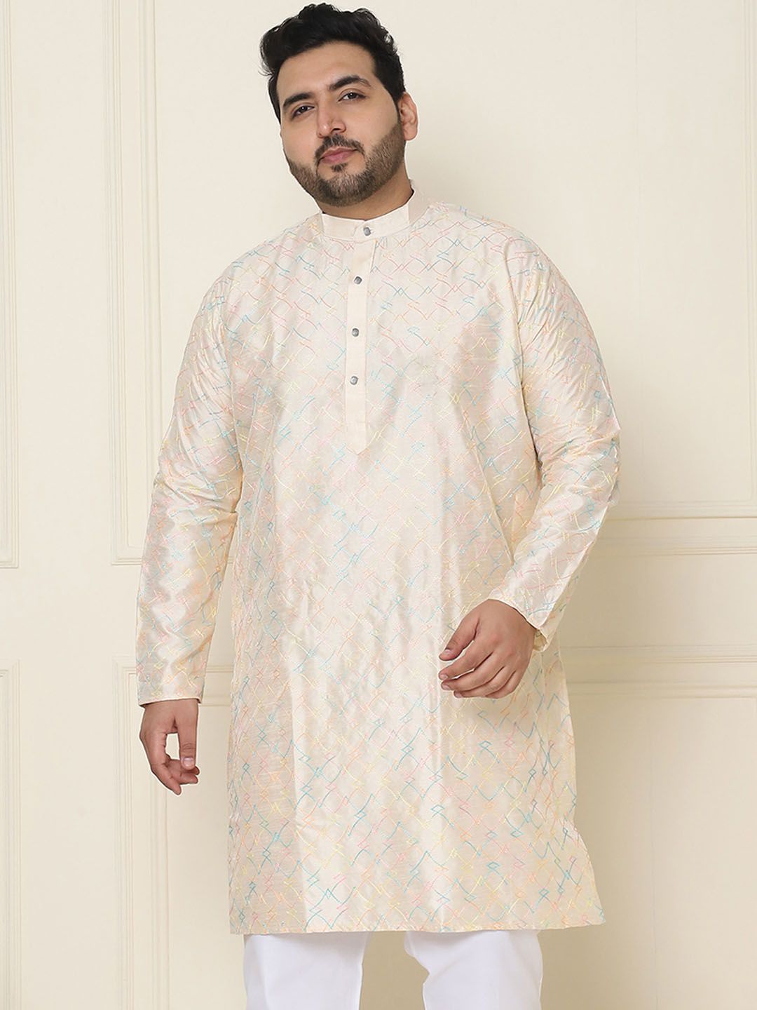 SOJANYA PLUS Geometric Embroidered Regular Straight Kurta