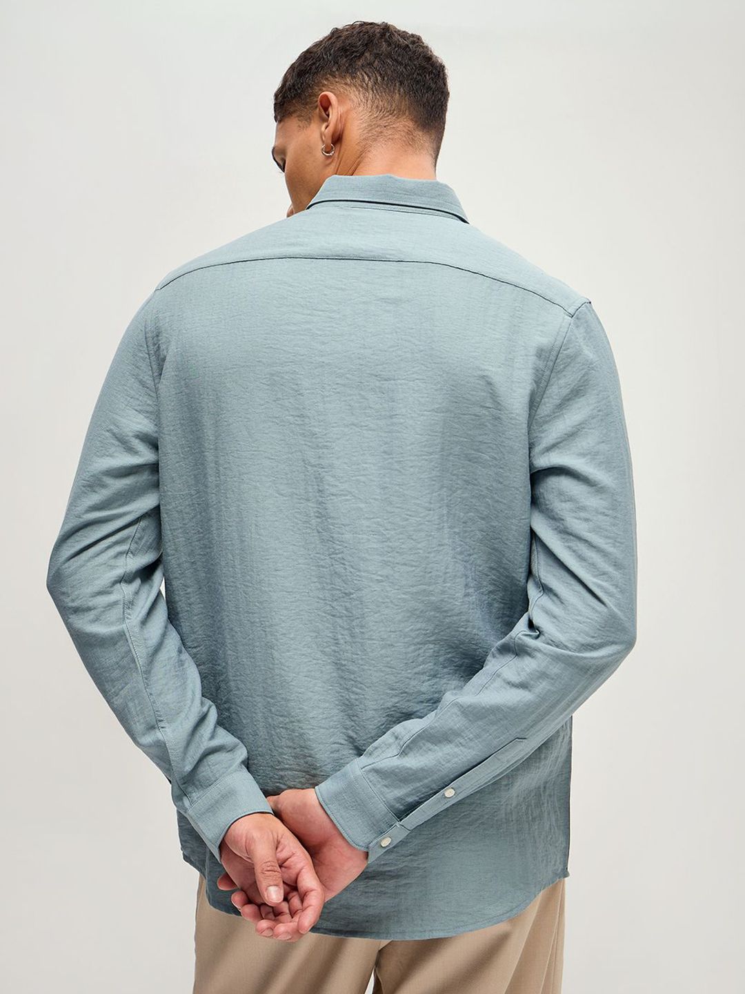 THE BEAR HOUSE Men Solid Slim Fit Casual Shirt
