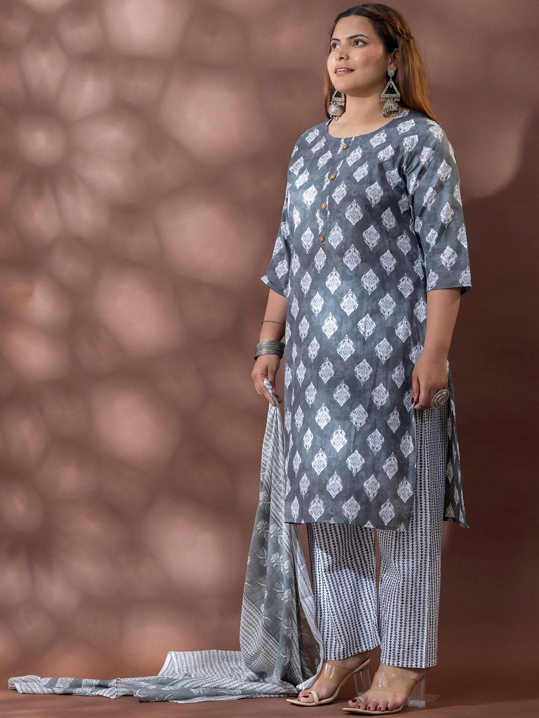 Mamicha Regal Ethnic Motifs Printed Kurta With Palazzos & Dupatta