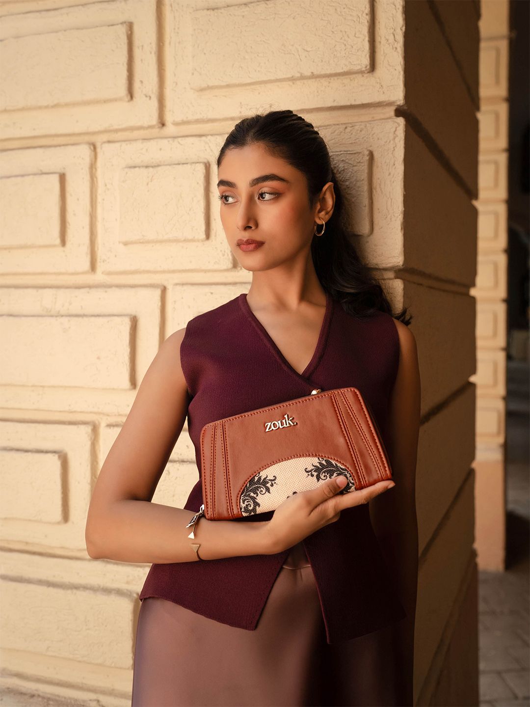 Zouk Women Floral Printed Leather Arika Zipper Wallet - Motif Mughal