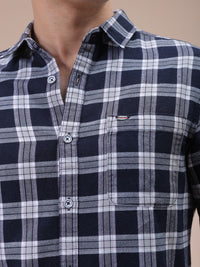The Indian Garage Co Men Spread Collar Checked Cotton Slim Fit Casual Shirt