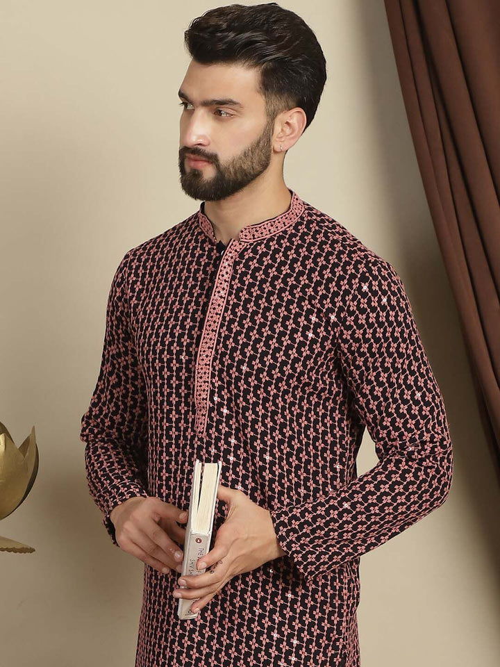 Anouk Coral Geometrik Sulam Mandarin Kolar Lengan Panjang Kurta Kapas Labuci