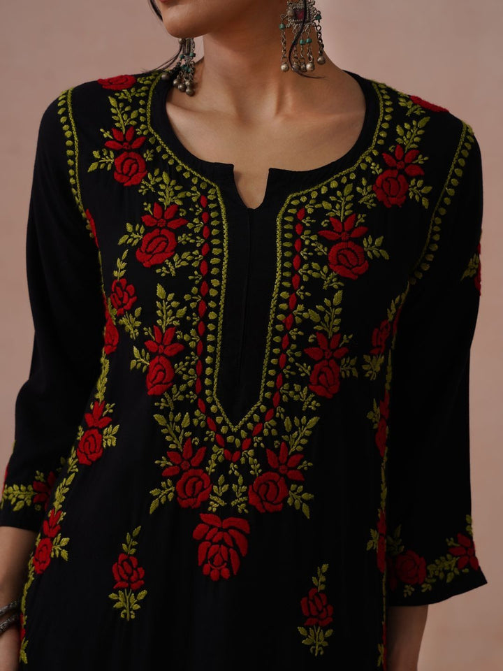 Rumah Chikankari Kurta Chikankari Biasa Wanita dengan Seluar