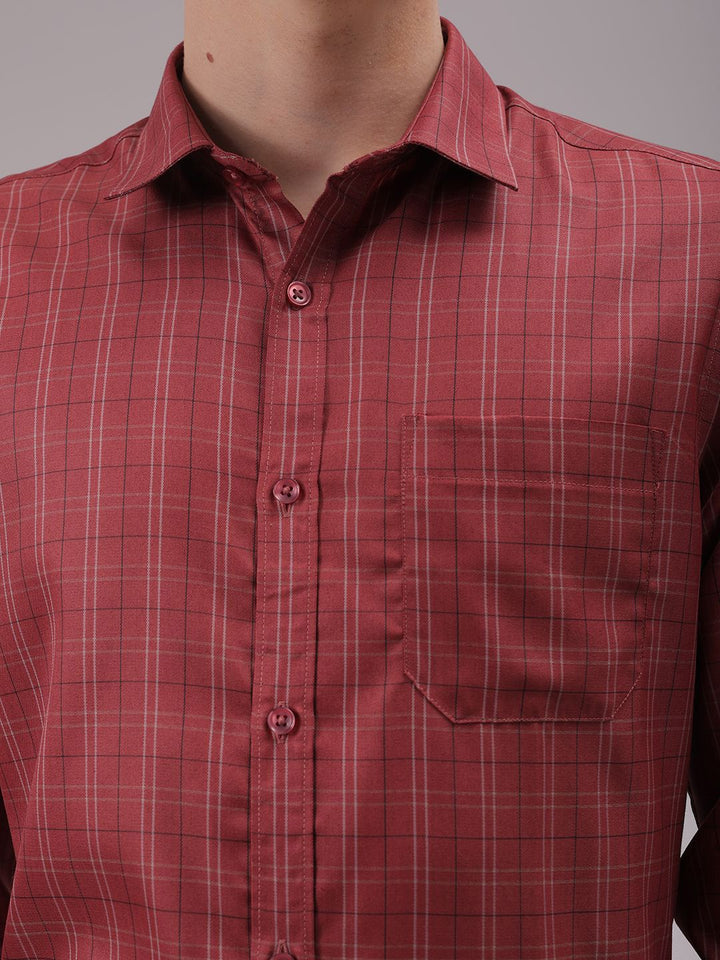 The Indian Garage Co. X Luxe Men Cutaway Collar Checked Slim Fit Formal Shirt