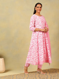 Mamicha Women Floral Printed Regular Pure Cotton Kurta with Trousers & With Dupatta