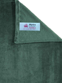 Myntra Elegant Homes Hijau 300 TC Cadar Bulu Bujang dengan 1 Sarung Bantal-225X150 sm