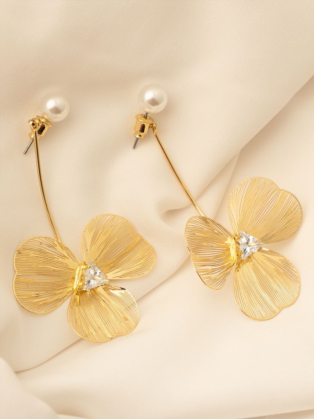 VOGUE PANASH Batu Tiruan Bersalut Emas dan Anting-Anting Jatuh Berbentuk Bunga Manik Mutiara