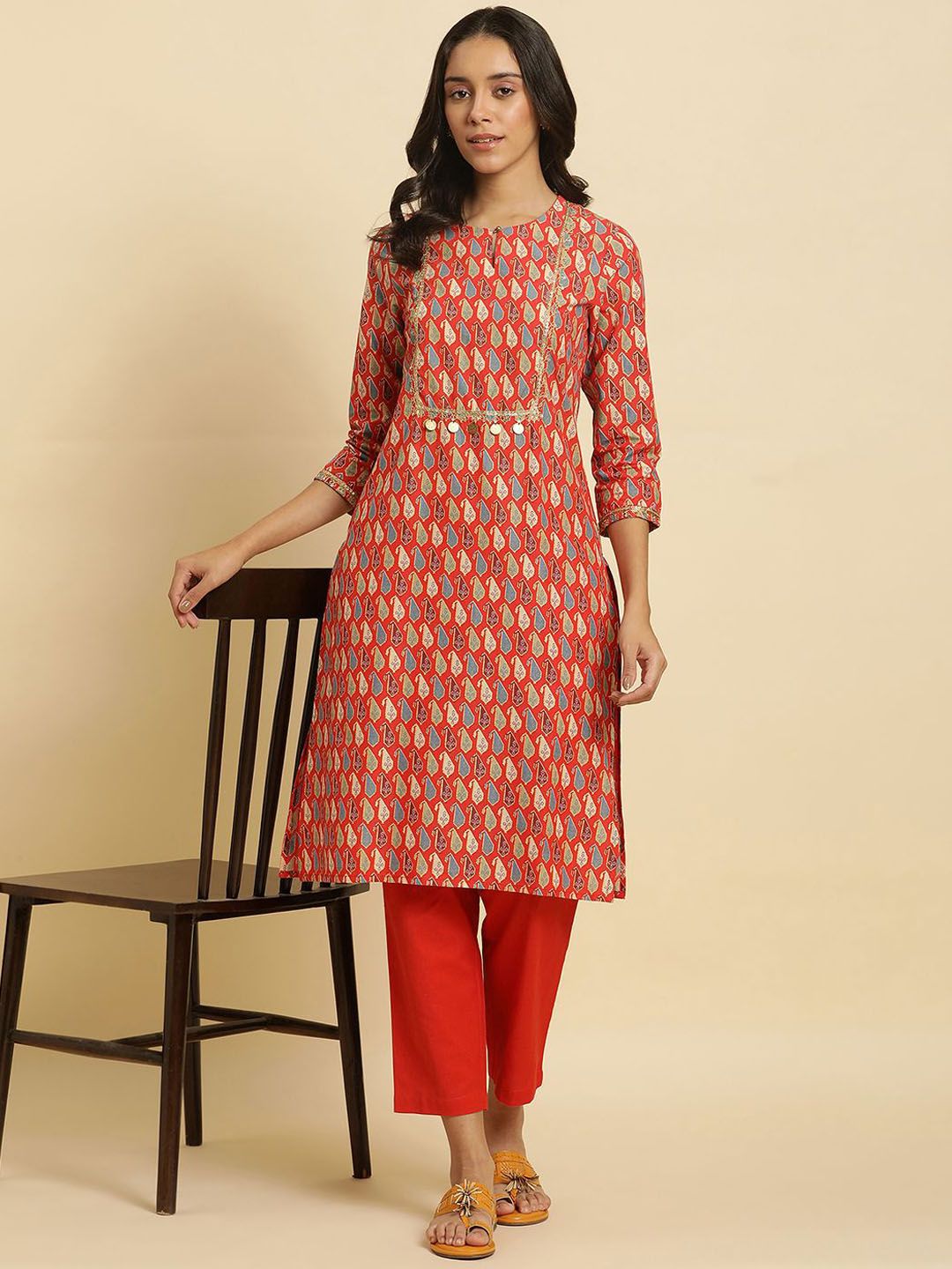 W Ethnic Motifs Printed Keyhole Neck Sequinned Straight Kurta