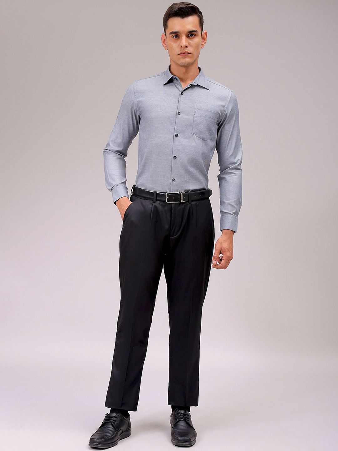 The Indian Garage Co. X Luxe Men Cutaway Collar Solid Slim Fit Formal Shirt
