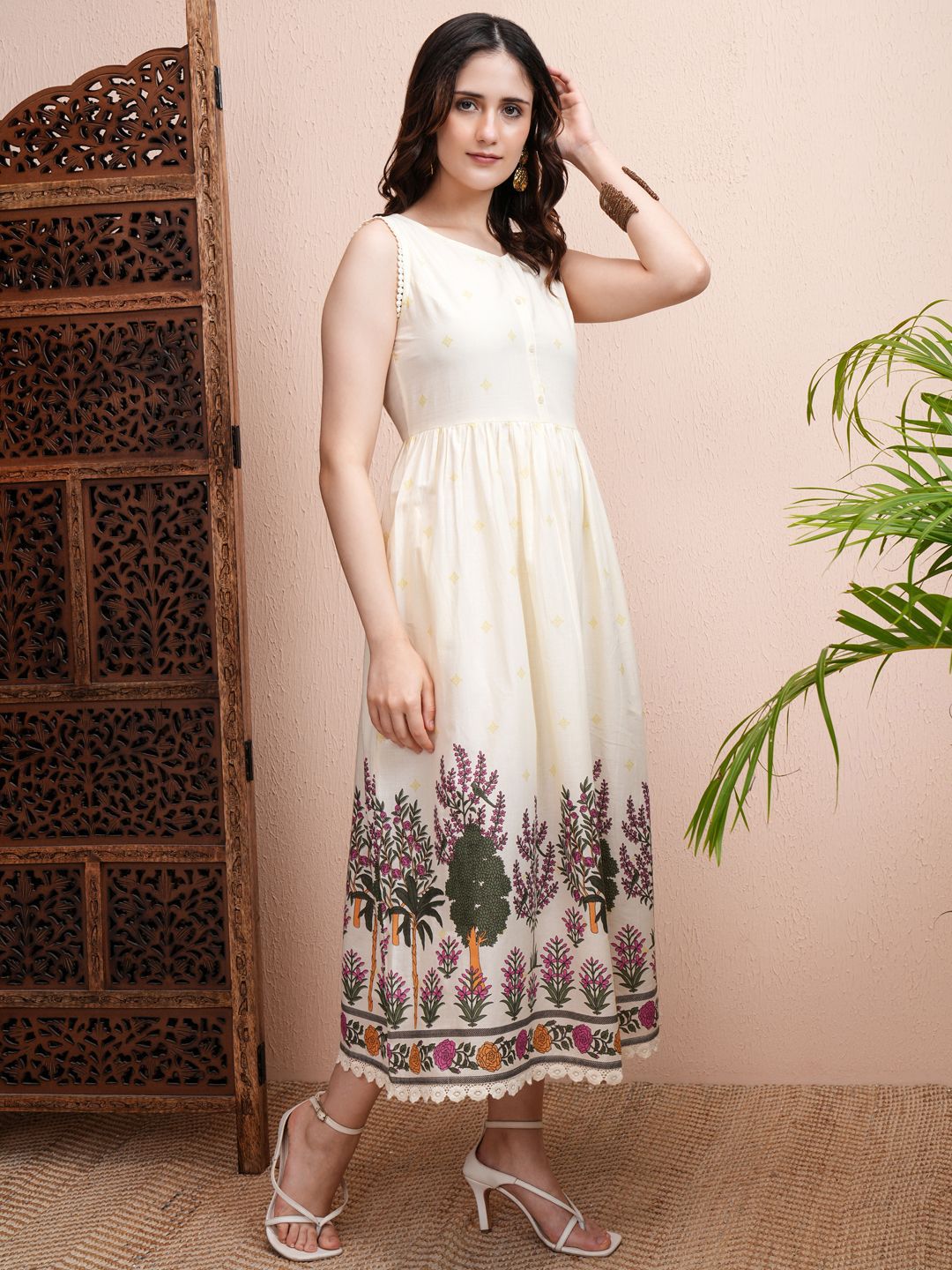 Vishudh Women Solid Floral Print Fit & Flare Midi Dress