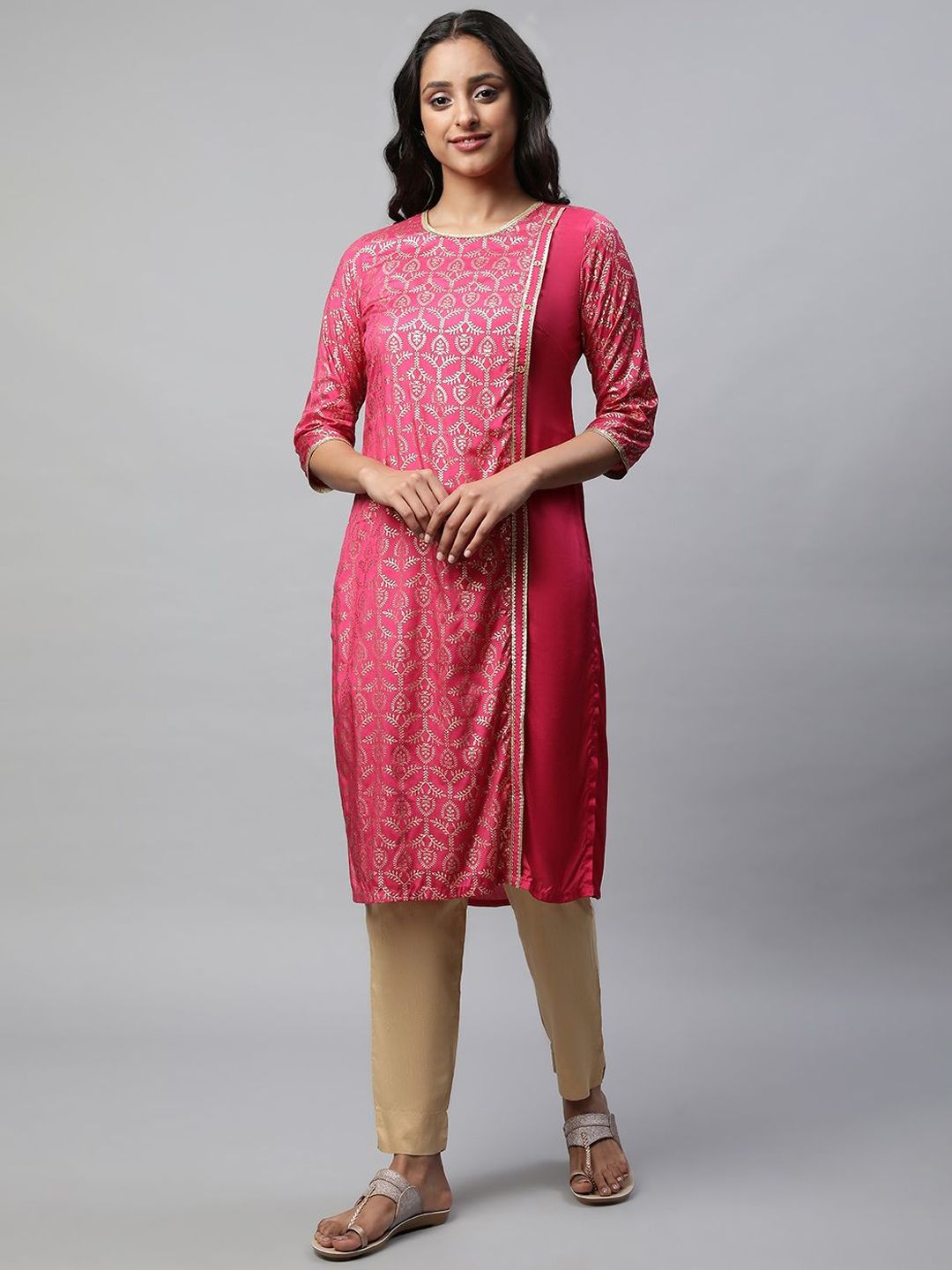 AURELIA Women Geometric Printed Sequinned Kurta