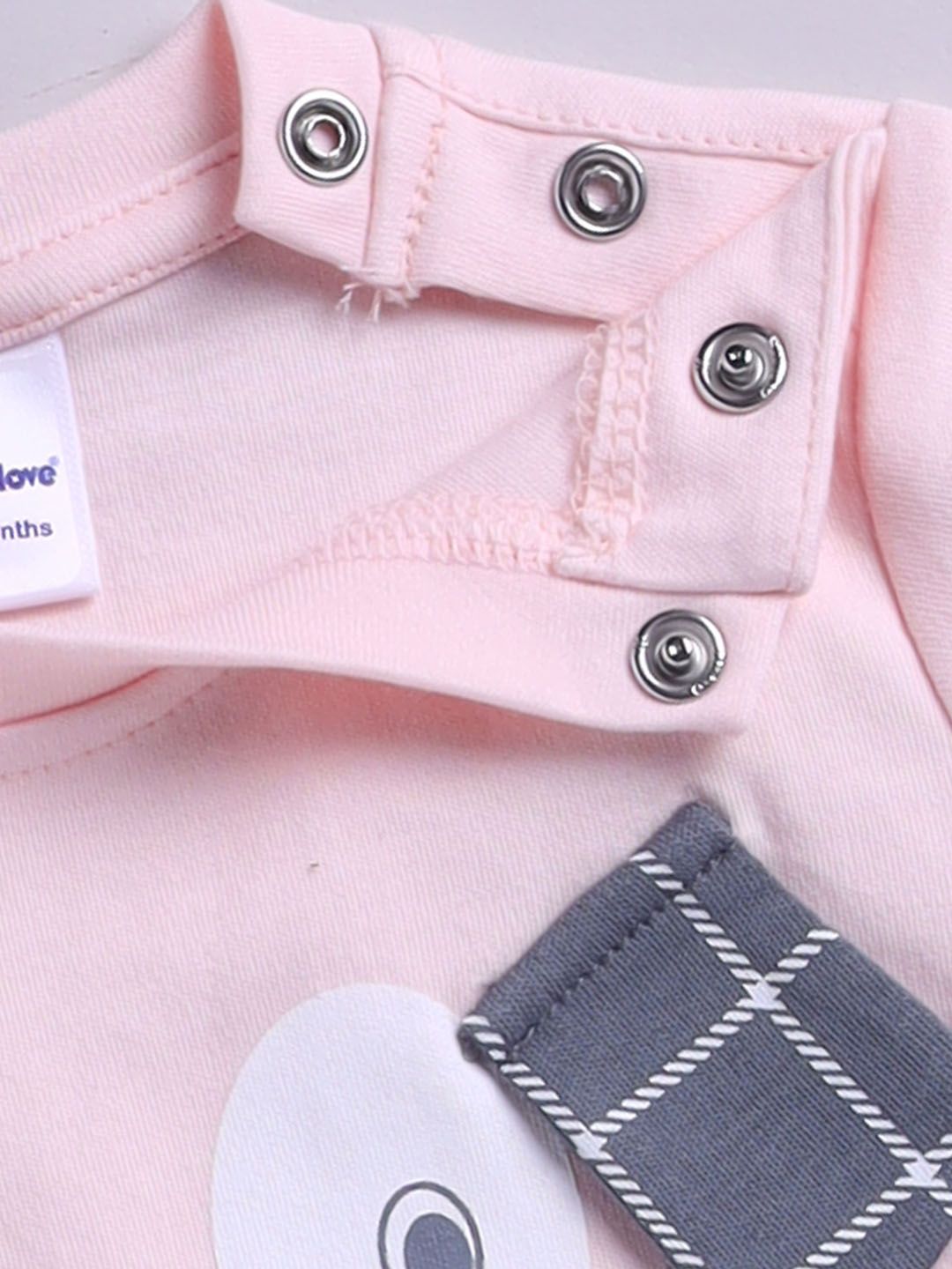 Moms Love Boys Printed T-shirt with Shorts