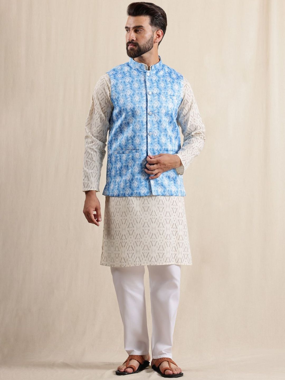Anouk Men Printed Regular Kurta with Pyjamas & Nehru Jacket