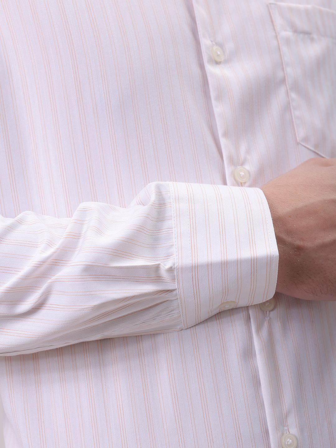 The Indian Garage Co. X Luxe Men Cutaway Collar Vertical Striped Slim Fit Formal Shirt